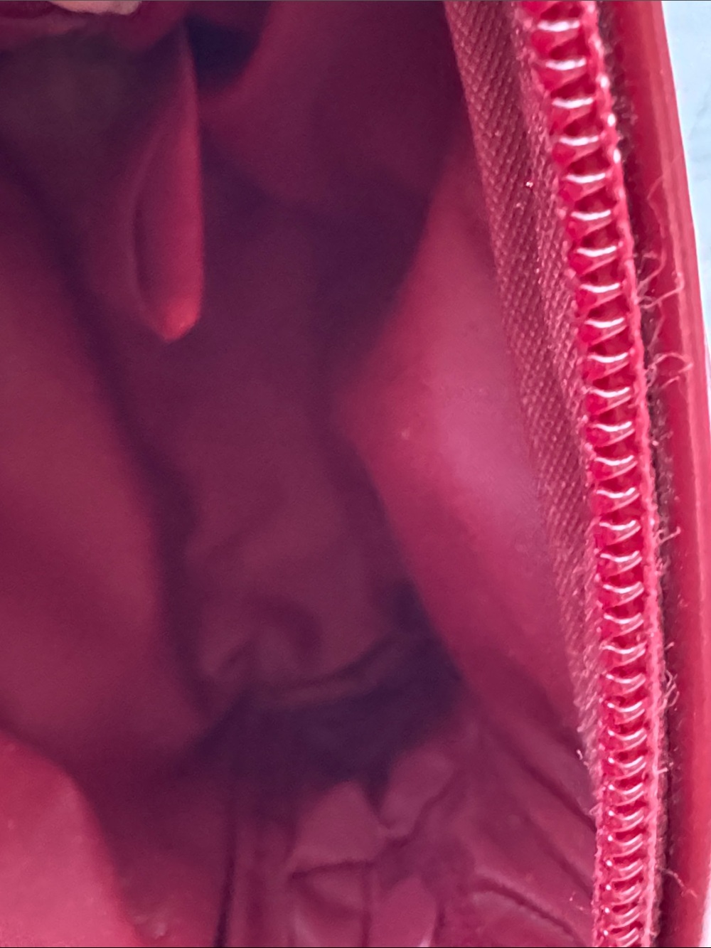 Estee Lauder Red Cosmetic Pouch - Smooth Leatherette Makeup Case - Picture 4 of 5